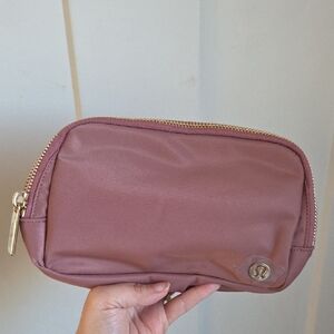 lululemon Everywhere Belt Bag